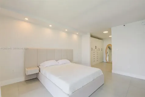 17500 N Bay Road Sunny Isles Beach FL 33160