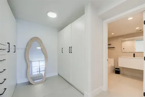 17500 N Bay Road Sunny Isles Beach FL 33160