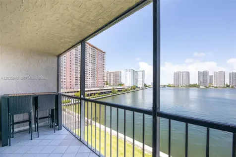 17500 N Bay Road Sunny Isles Beach FL 33160