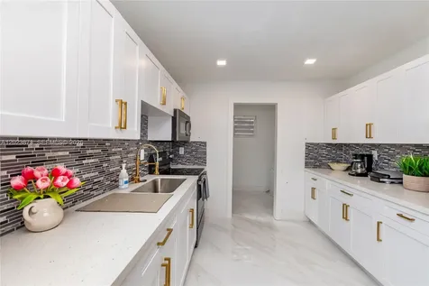 4727 NW 5th Avenue Miami FL 33127