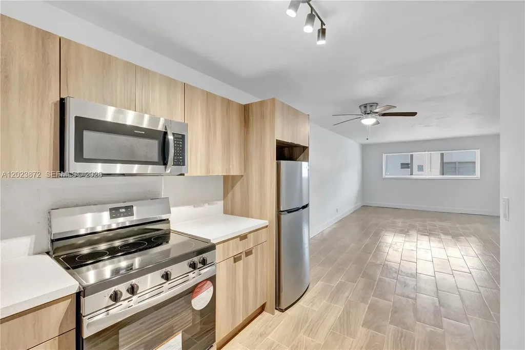 1939 Jefferson Street Hollywood FL 33020