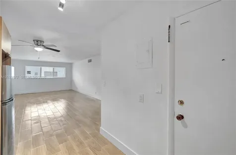 1939 Jefferson Street Hollywood FL 33020