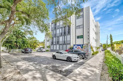 1939 Jefferson Street Hollywood FL 33020