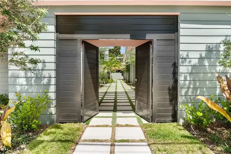721 SW 11th Street Miami FL 33129