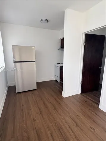2052 SW 7th Street Miami FL 33135