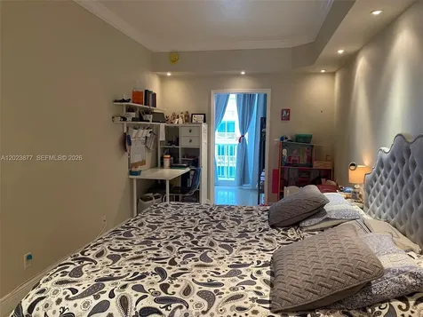 5401 Collins Avenue Miami Beach FL 33140