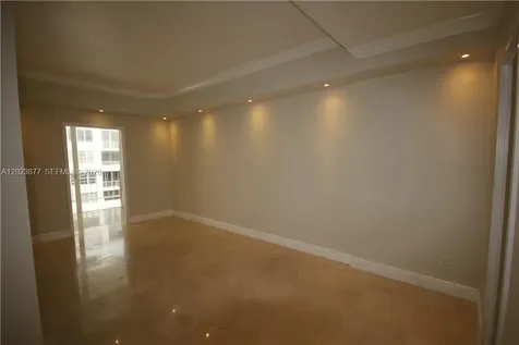 5401 Collins Avenue Miami Beach FL 33140