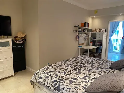 5401 Collins Avenue Miami Beach FL 33140