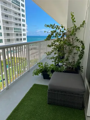 5401 Collins Avenue Miami Beach FL 33140