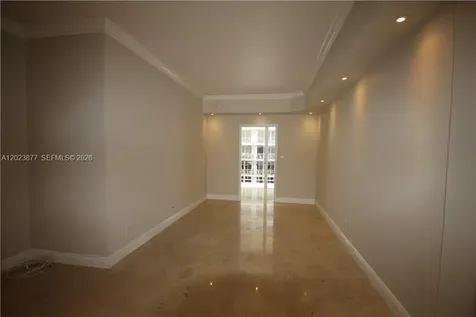 5401 Collins Avenue Miami Beach FL 33140