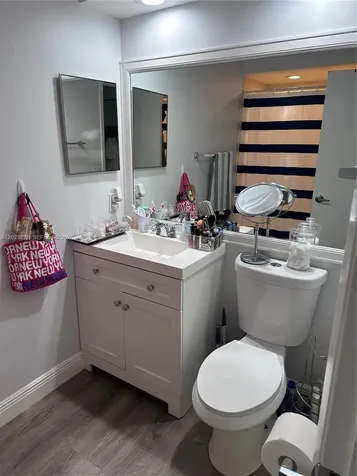 15205 SW 48th Terrace Miami FL 33185