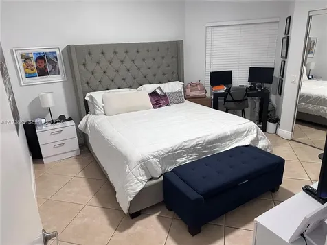 15205 SW 48th Terrace Miami FL 33185