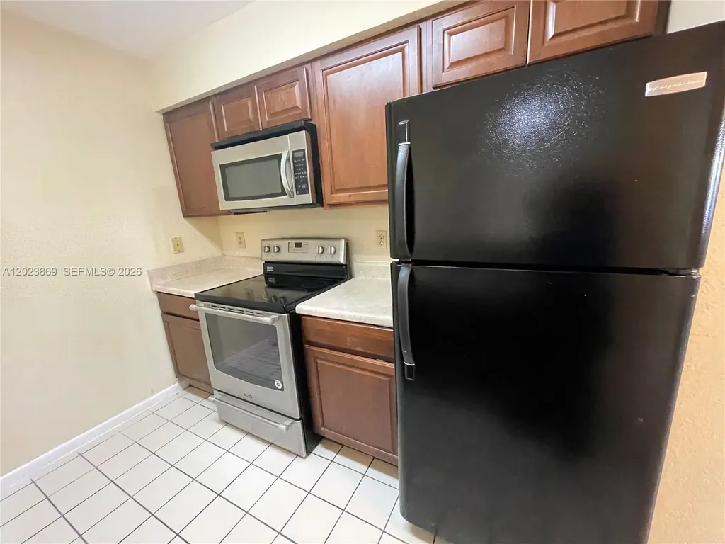 2881 N Oakland Forest Drive Oakland Park FL 33309
