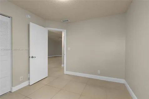 10105 W Sunrise Boulevard Plantation FL 33322