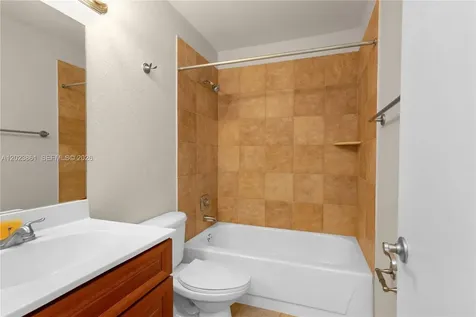 10105 W Sunrise Boulevard Plantation FL 33322