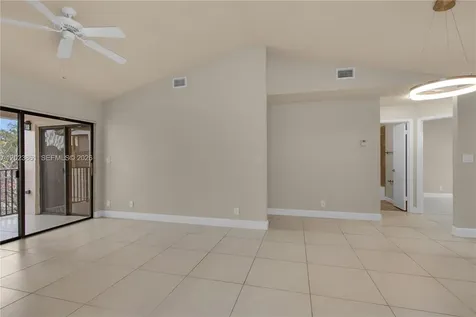 10105 W Sunrise Boulevard Plantation FL 33322