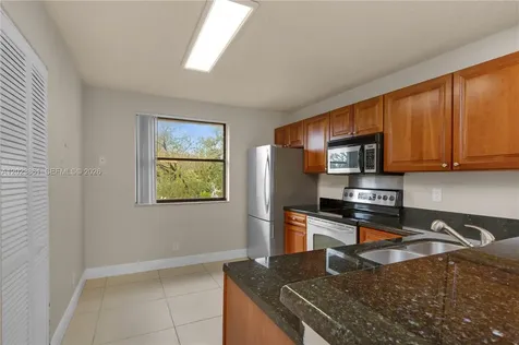 10105 W Sunrise Boulevard Plantation FL 33322