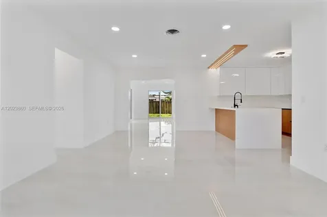 7860 NW 12th Street Pembroke Pines FL 33024