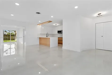 7860 NW 12th Street Pembroke Pines FL 33024