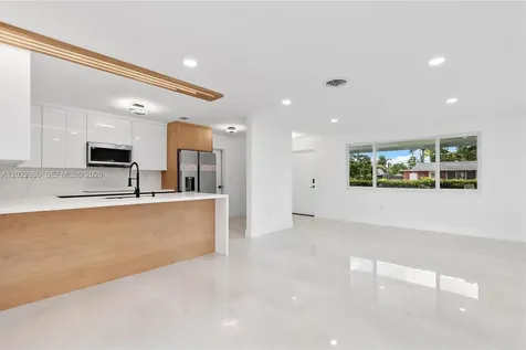 7860 NW 12th Street Pembroke Pines FL 33024