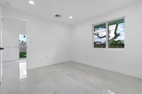 7860 NW 12th Street Pembroke Pines FL 33024
