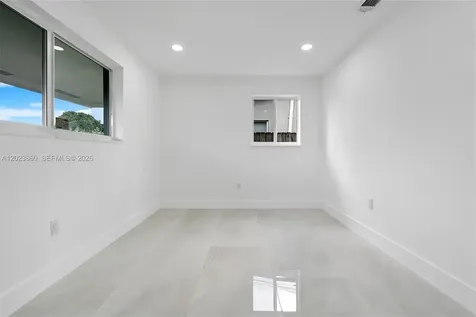 7860 NW 12th Street Pembroke Pines FL 33024