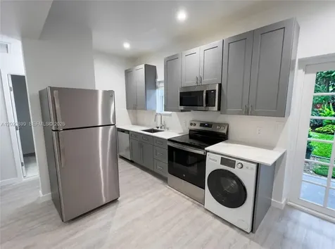 1438 Meridian Avenue Miami Beach FL 33139