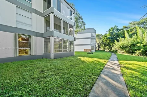12600 SW 5th Court Pembroke Pines FL 33027