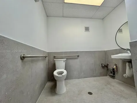 3939 NW 7th Street Miami FL 33126