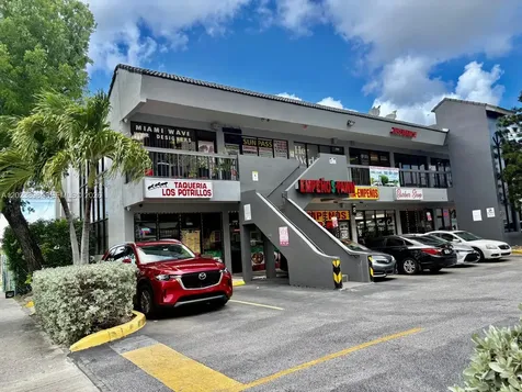 3939 NW 7th Street Miami FL 33126