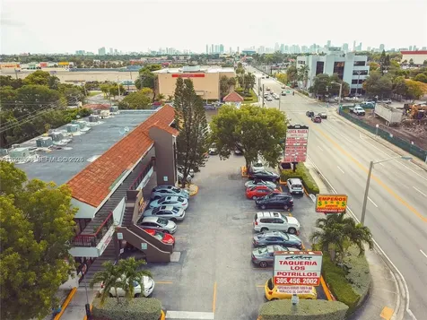 3939 NW 7th Street Miami FL 33126