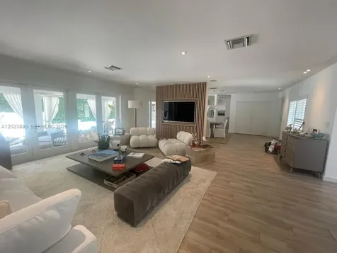 181 Island Drive Key Biscayne FL 33149