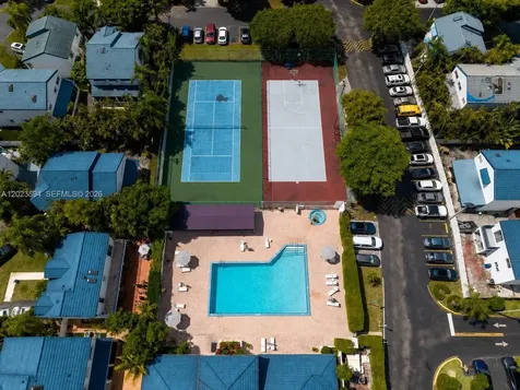 21300 San Simeon Way Miami FL 33179