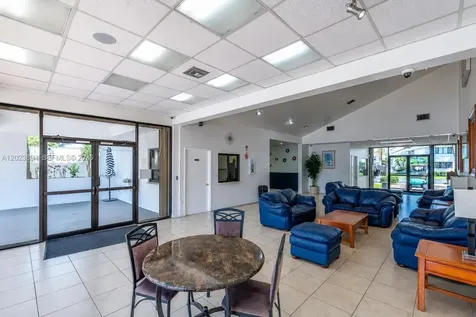 21300 San Simeon Way Miami FL 33179
