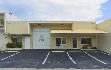 1210 NE 8th Avenue Fort Lauderdale FL 33304