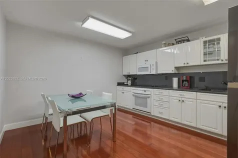 1210 NE 8th Avenue Fort Lauderdale FL 33304