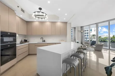 100 S Pointe Drive Miami Beach FL 33139