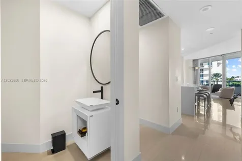 100 S Pointe Drive Miami Beach FL 33139