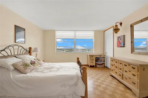 1401 NE Miami Gardens Drive Miami FL 33179