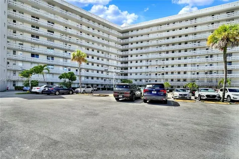 1401 NE Miami Gardens Drive Miami FL 33179