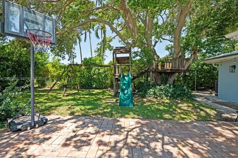 11100 SW 73rd Court Pinecrest FL 33156