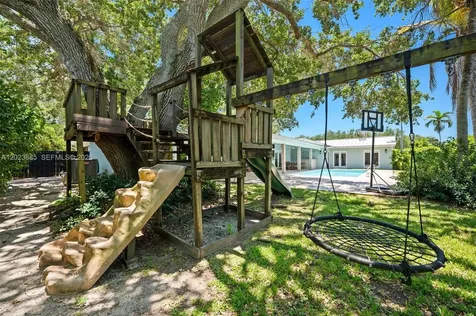 11100 SW 73rd Court Pinecrest FL 33156