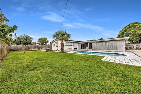 5260 SW 10th Court Plantation FL 33317