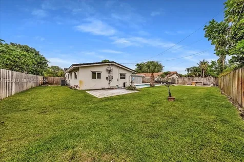 5260 SW 10th Court Plantation FL 33317