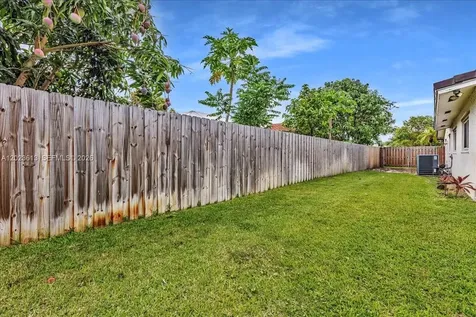 5260 SW 10th Court Plantation FL 33317