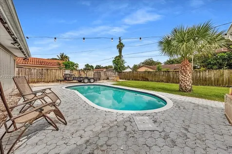 5260 SW 10th Court Plantation FL 33317