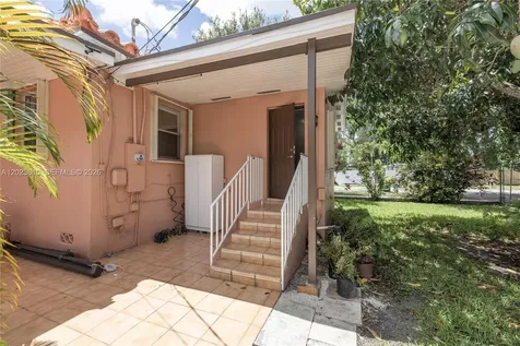 540 SW 60th Avenue Miami FL 33144