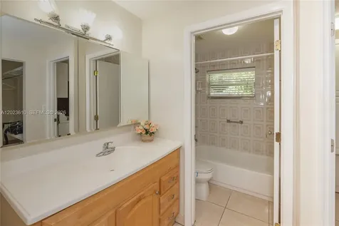 540 SW 60th Avenue Miami FL 33144