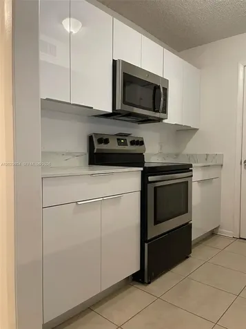4261 W Mcnab Road Pompano Beach FL 33069