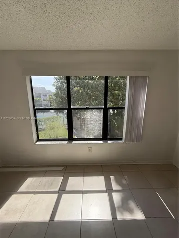 4261 W Mcnab Road Pompano Beach FL 33069